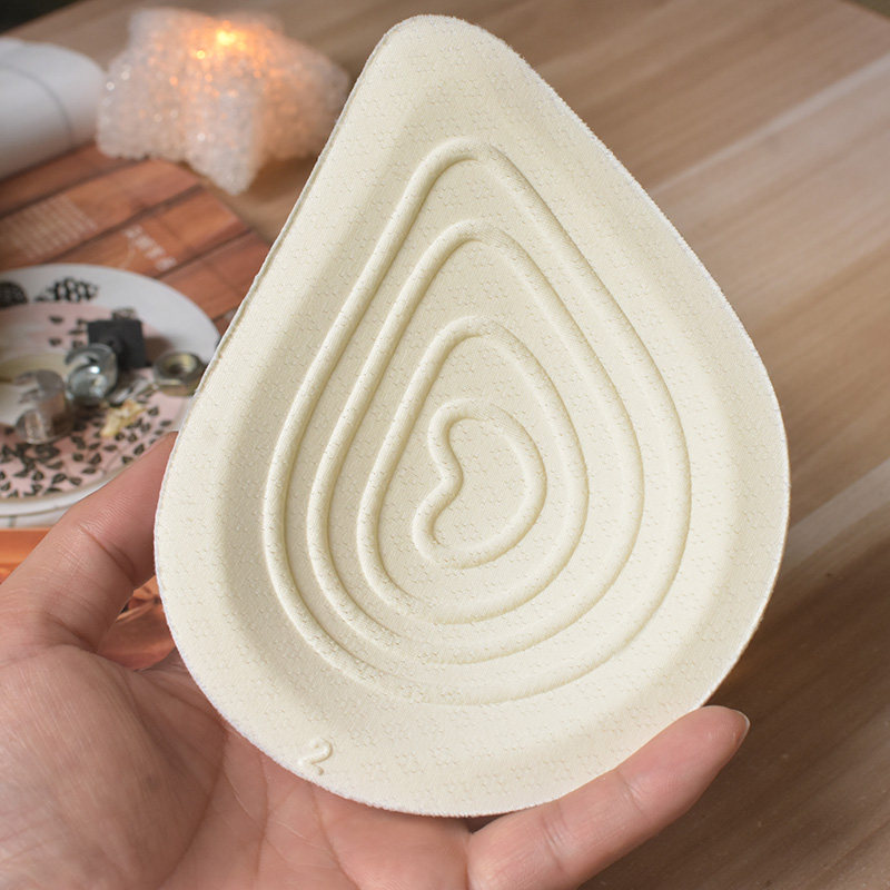 泰国乳胶胸垫片小胸显大聚拢水滴形义乳轻便透气文胸内衣胸托插片