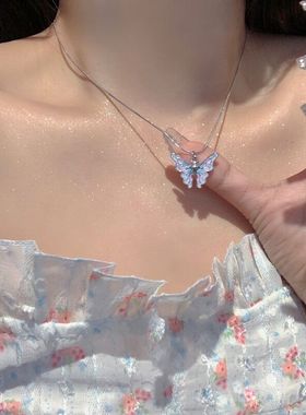 渐变彩色蝴蝶项链女2025年时尚甜酷小众感锁骨链配饰