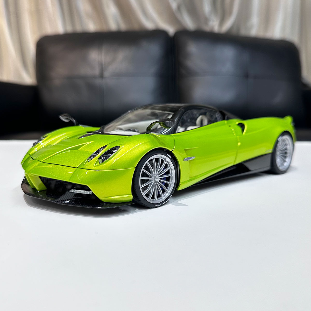 奥拓 1:18 帕加尼花雅 huayra 敞篷 绿色 全开汽车模型 收藏摆件