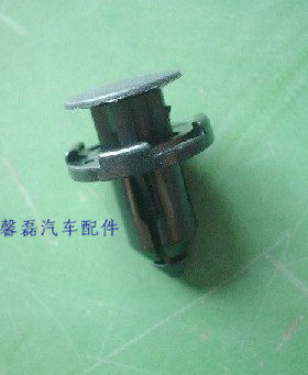 菱悦V3蓝瑟保险杠固定卡扣