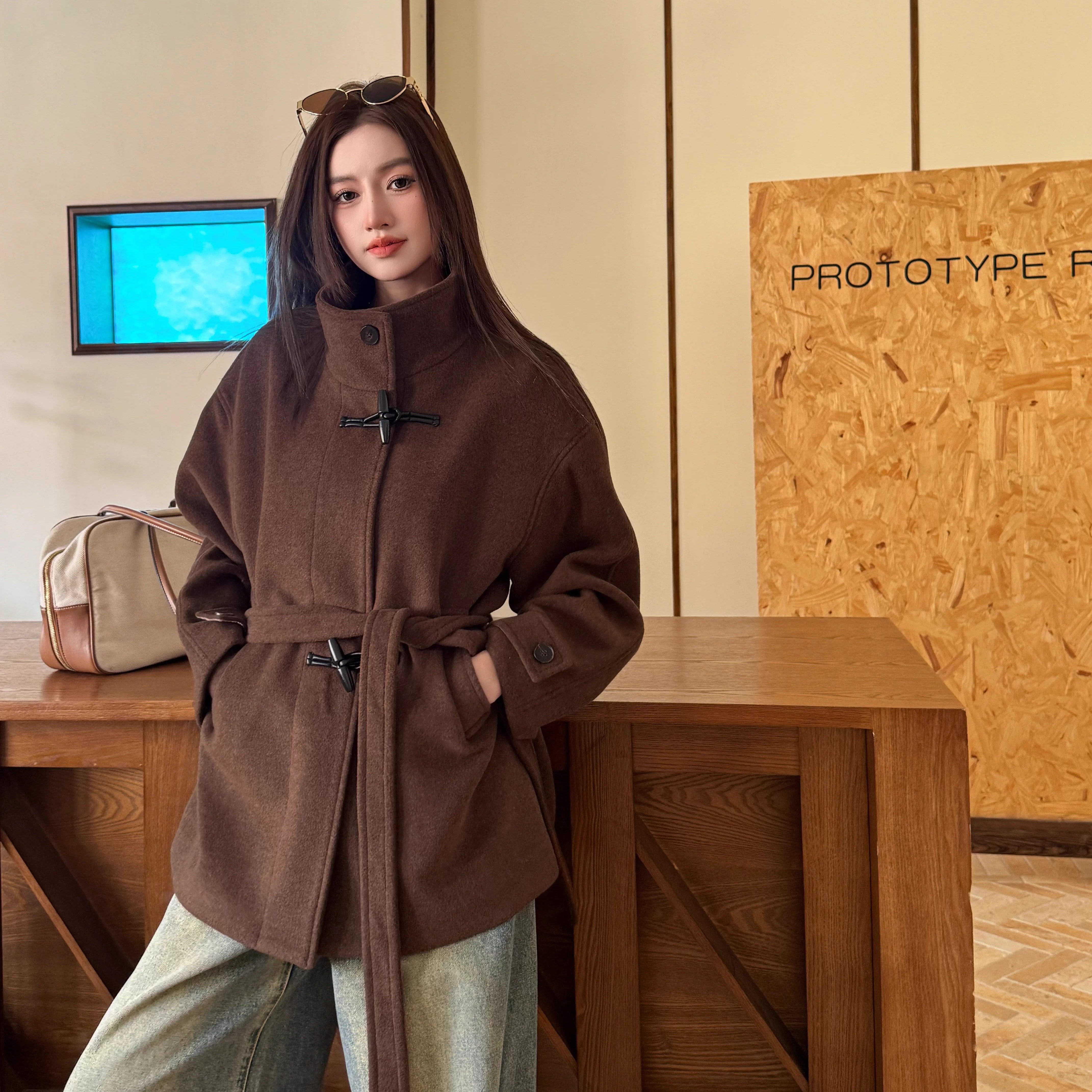 浅布调 牛角扣毛呢外套女2025秋冬季宽松通勤小个子短款呢大衣,女装/女士精品,毛呢外套,淘宝优惠券,粉丝福利购,淘宝优惠卷