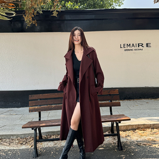 浅布调春季高级感正肩气质休闲酒红复古羊毛天丝混纺长款风衣外套