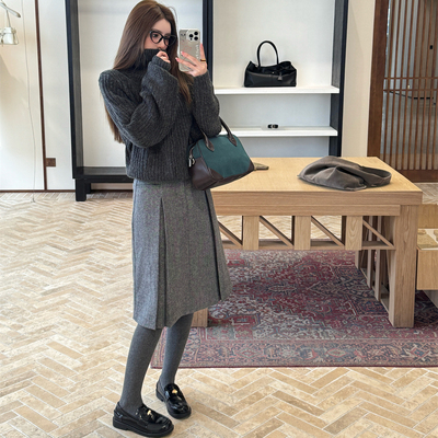 人字纹A型百搭休闲羊毛呢百褶裙