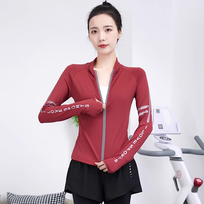 红色健身外套套装女运动服普拉提训练瑜伽服跑步长袖外穿九分裤