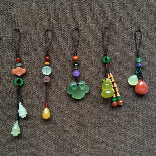 南红玛瑙岫玉石手机挂饰旗袍压襟