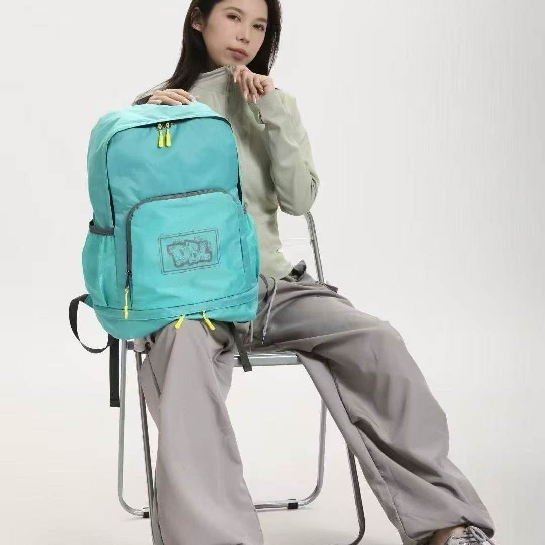 都宝路双肩包超轻登山可折叠旅行包大容量男女牛津布旅游休闲背包