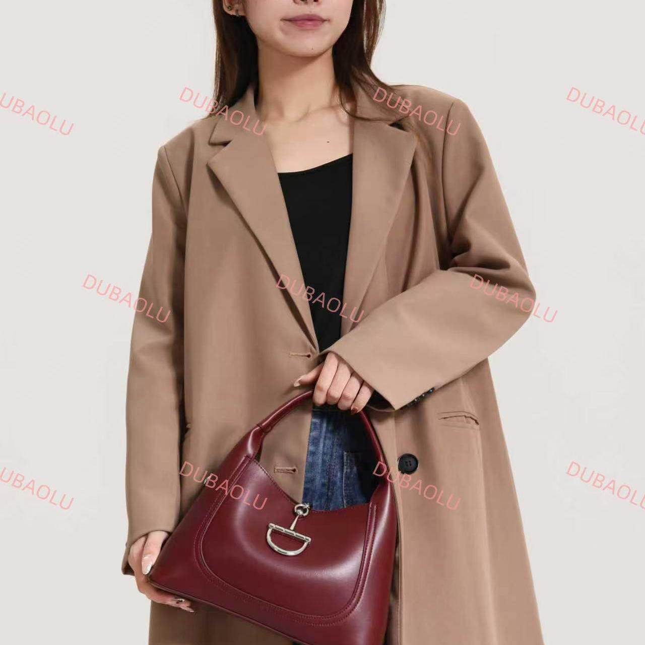 都宝路复古美拉德风手拎小包包女新款质感蜡皮水桶包百搭斜挎包