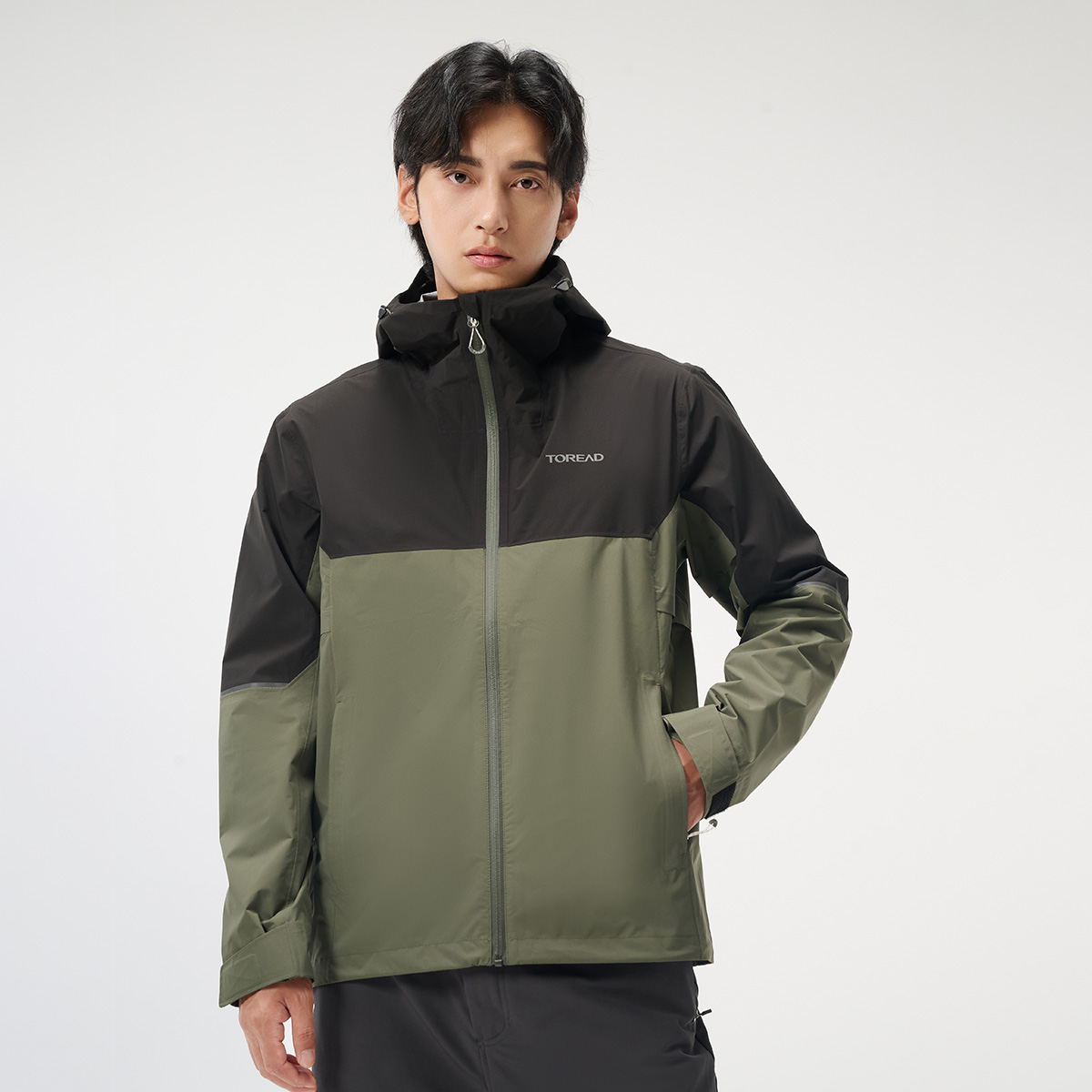 探路者防风防水越野登山服外套