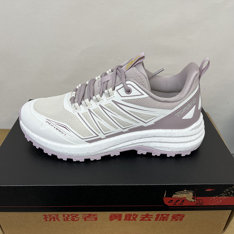 探路者徒步鞋女2024春夏新款户外爆米花底防滑跑步鞋TFAABM82781
