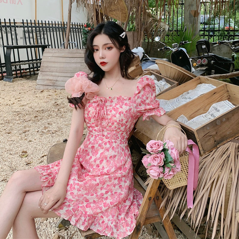 French niche age reduction Hepburn fishtail skirt square neck floral bubble sleeve high waist dress