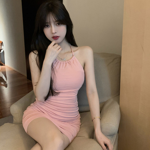 內(nèi)搭褶皺包臀短裙修身 2022女裝 夏季 薄新款 小吊帶連衣裙子 顯瘦無袖