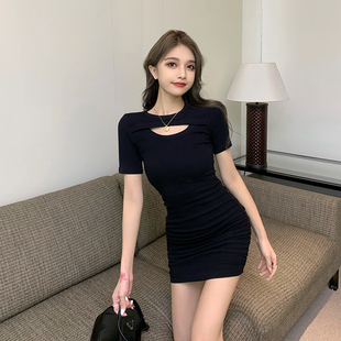 假两件连衣裙镂空低胸性感辣妹紧身包臀短裙女褶皱可盐可甜夏裙子