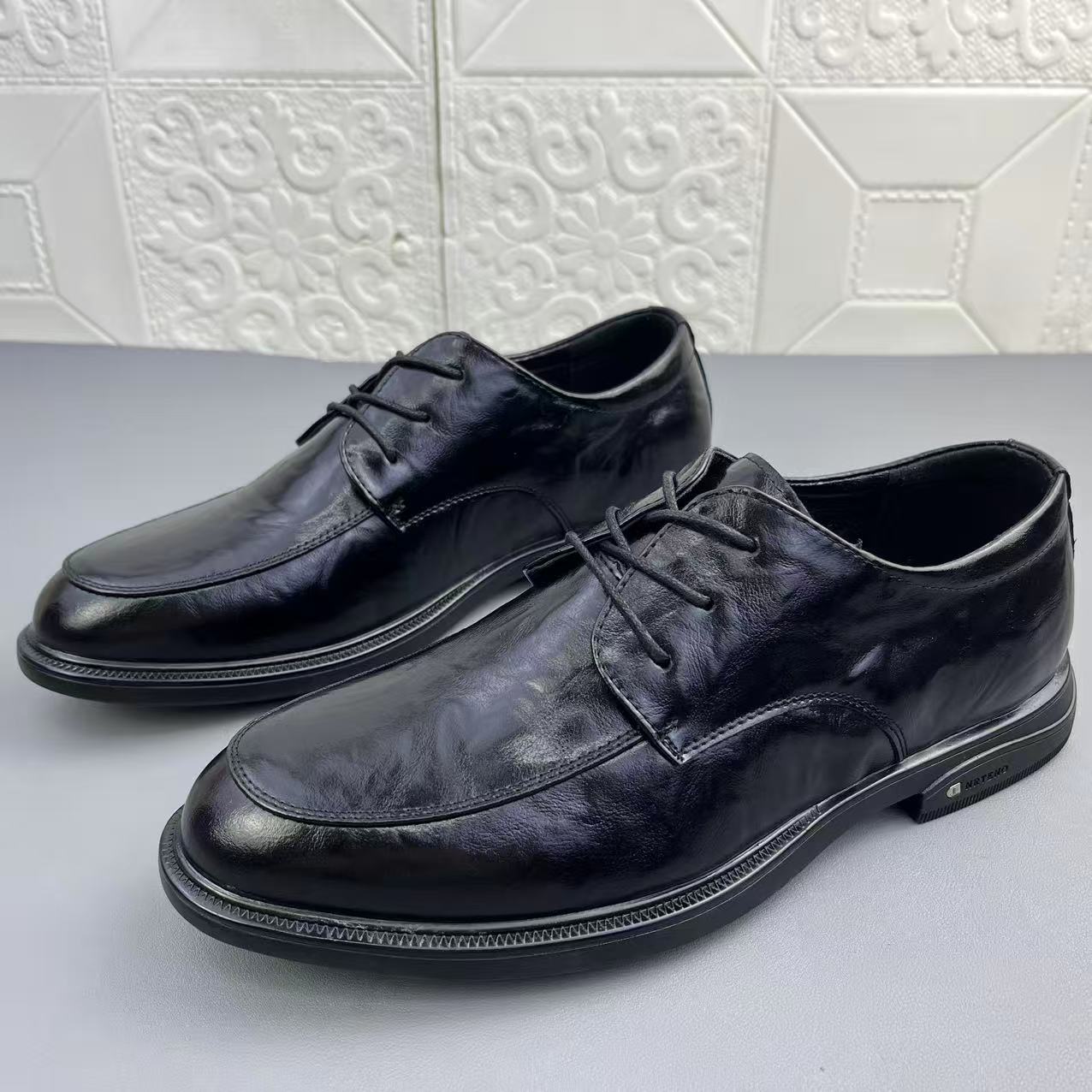 高品质新款时尚真皮正装皮鞋男鞋