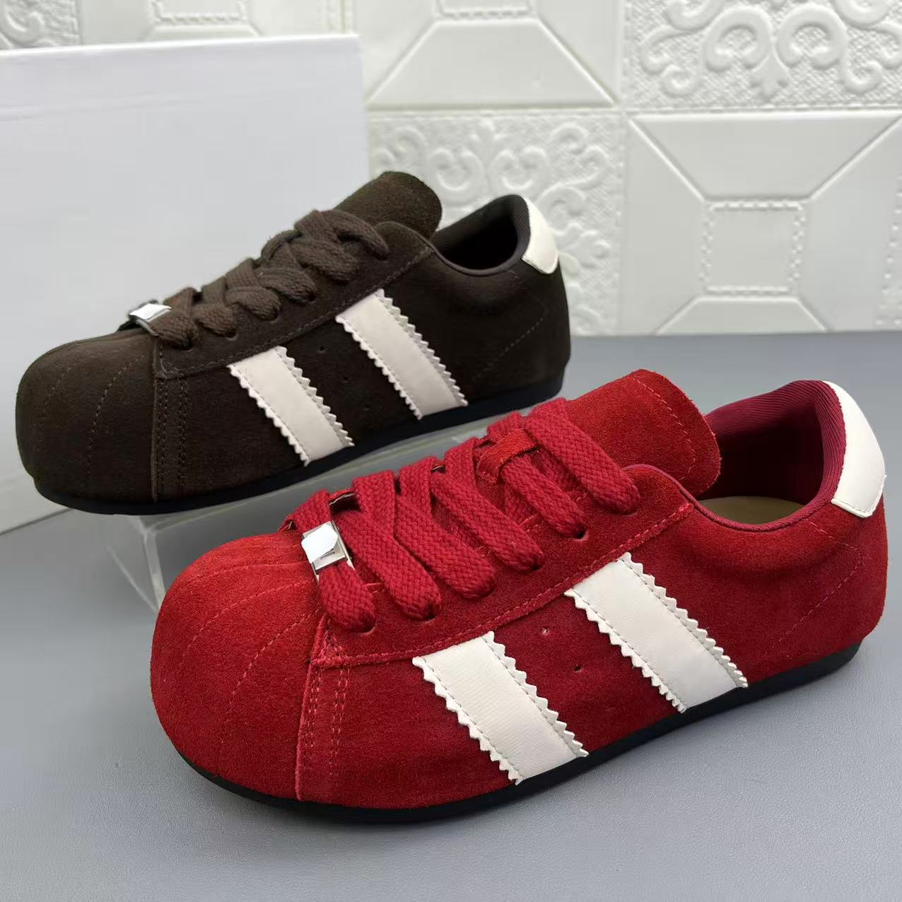 高品质新款时尚牛皮德训女鞋单鞋