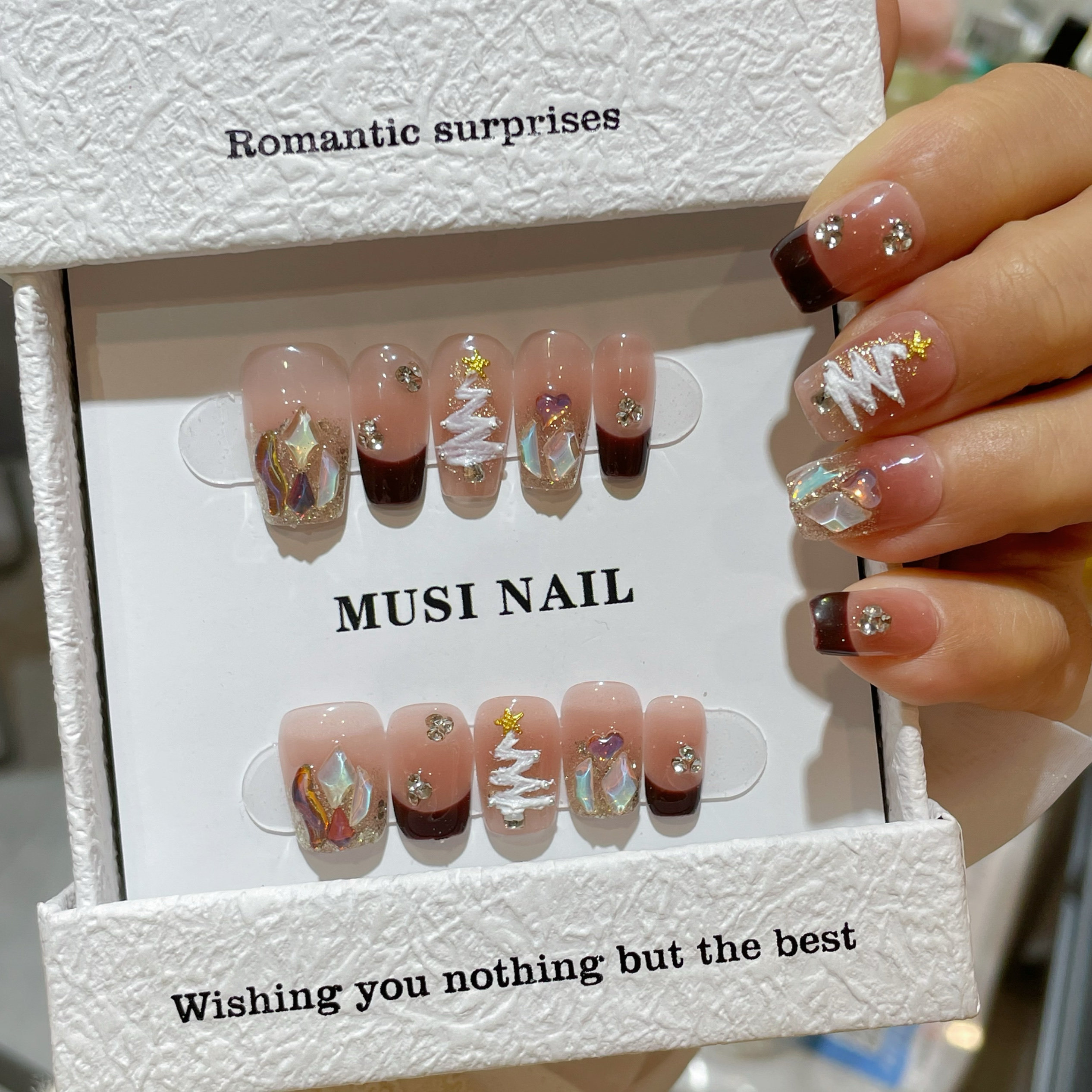 手工穿戴甲轻奢圣诞风穿戴甲圣诞树美甲钻石爆闪可拆卸假指甲,彩妆/香水/美妆工具,穿戴甲/甲片,淘宝优惠券,粉丝福利购,淘宝优惠卷