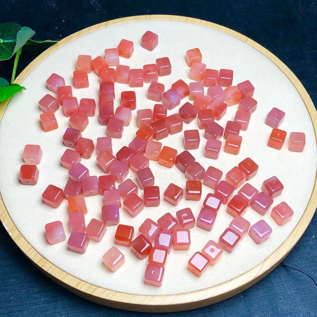 天然盐源玛瑙桂花通孔配件