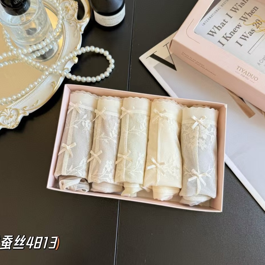 缇娅朵正品5条装蚕丝透气薄款印花蕾丝边抗菌棉裆中腰女三角内裤