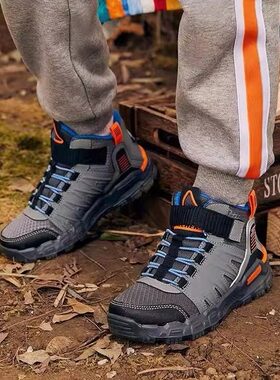 Skechers斯凯奇男童新款高帮魔术贴休闲运动鞋机能风登山靴97900L