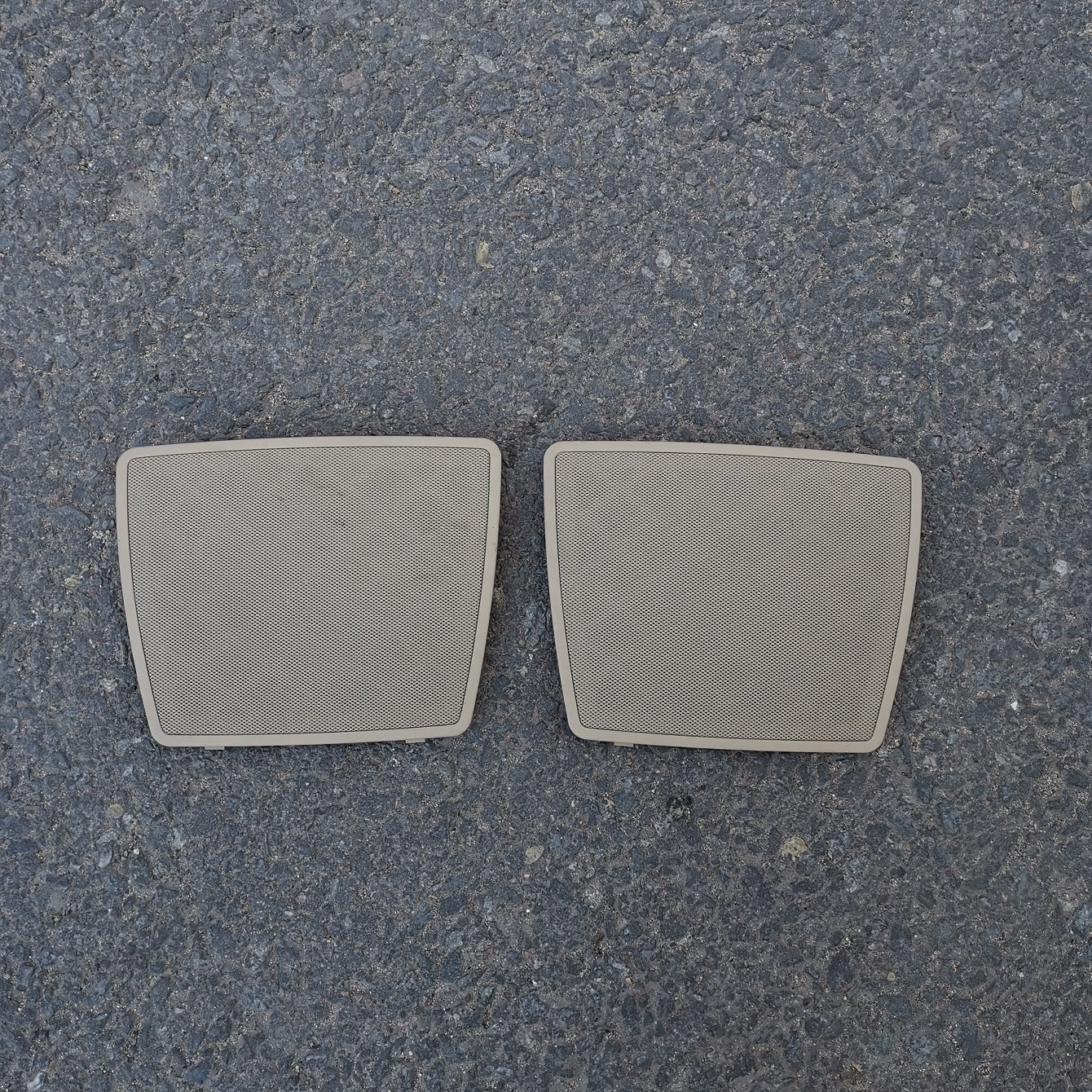 适用宝马3系E90 318 320 323 325 330 后窗台喇叭罩 后音响装饰盖