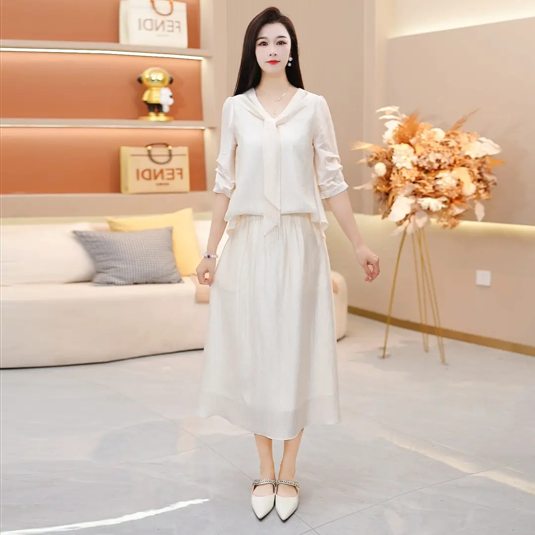 2026春季淑女风V领短袖两件套女士夏季气质减龄显瘦时尚套装