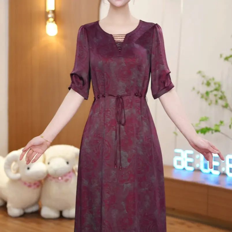 春夏季新款2026紫色V领提花连衣裙女士长款短袖收腰系带气质裙