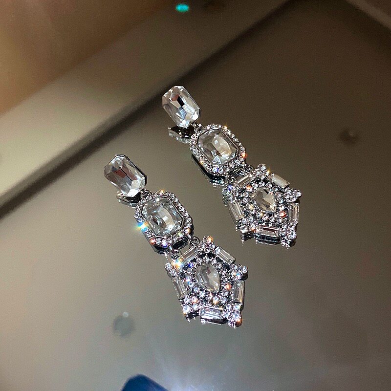 超闪满钻水滴流苏耳环高级感小众夸张几何方形耳钉新娘耳饰品32