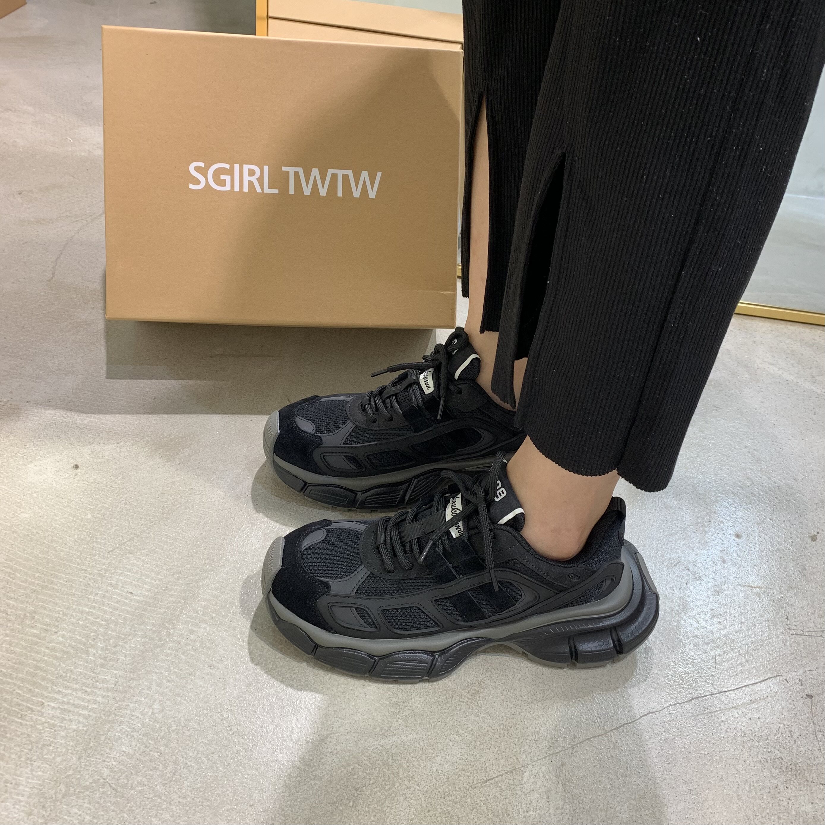 Sgirl TWTW酷帅厚底老爹鞋ins网红反光休闲运动鞋轻便圆头跑步鞋