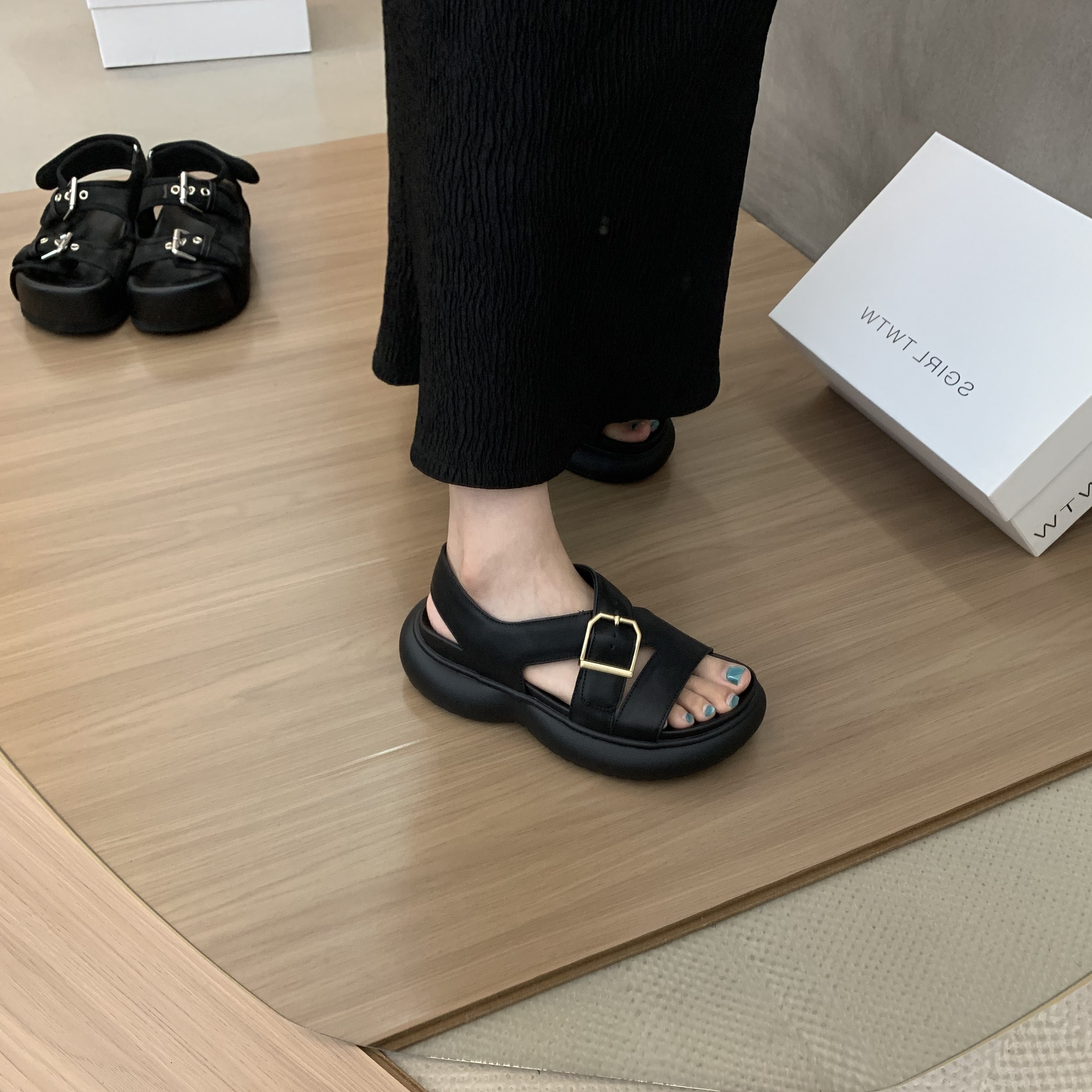 SGIRL TWTW松糕厚底增高凉鞋女2025夏季爆款百搭休闲罗马沙滩鞋潮