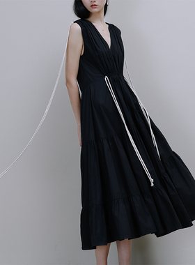 清仓不退/2折起Rowi 黑色V领露背显瘦遮肉中长款穿连衣裙女夏