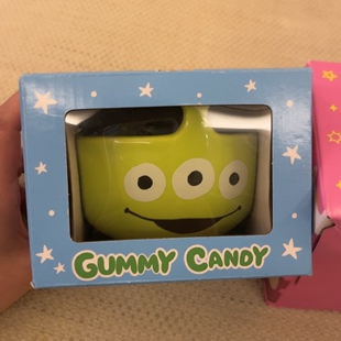 全新香港百佳玩具总动员反斗奇兵三眼仔草莓熊劳苏陶瓷碗连软糖