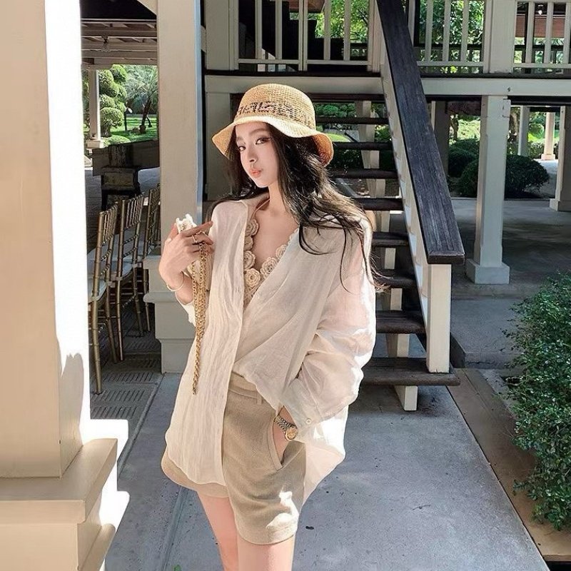 白色亚麻棉麻衬衫女秋季开衫薄款防晒衬衣休闲百搭宽松长袖老钱风