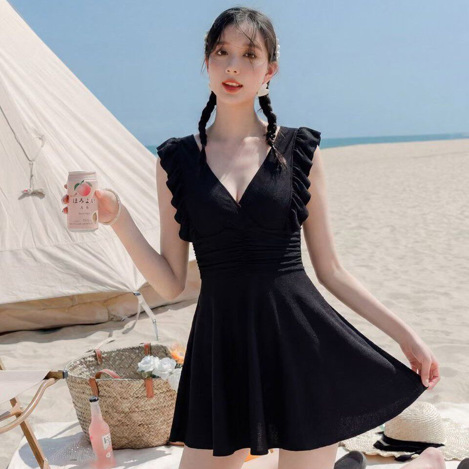 奇海26137新款成人泳衣连体黑色显瘦遮肚保守沙滩度假游泳衣女士