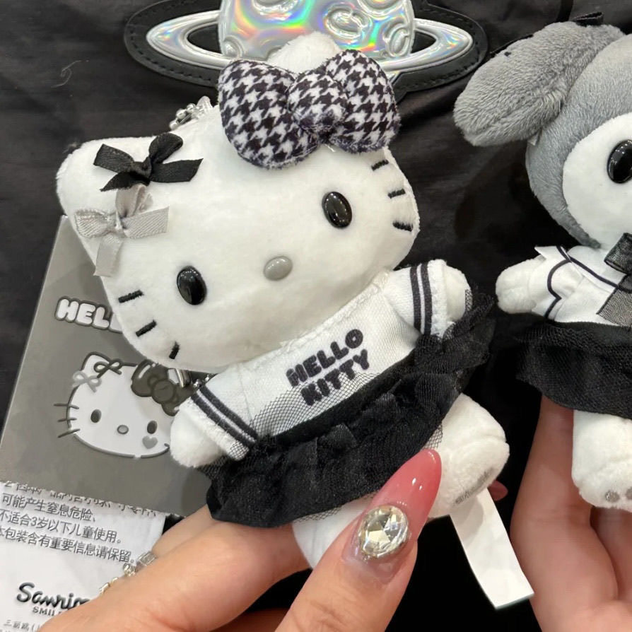 日本HelloKitty包挂件黑