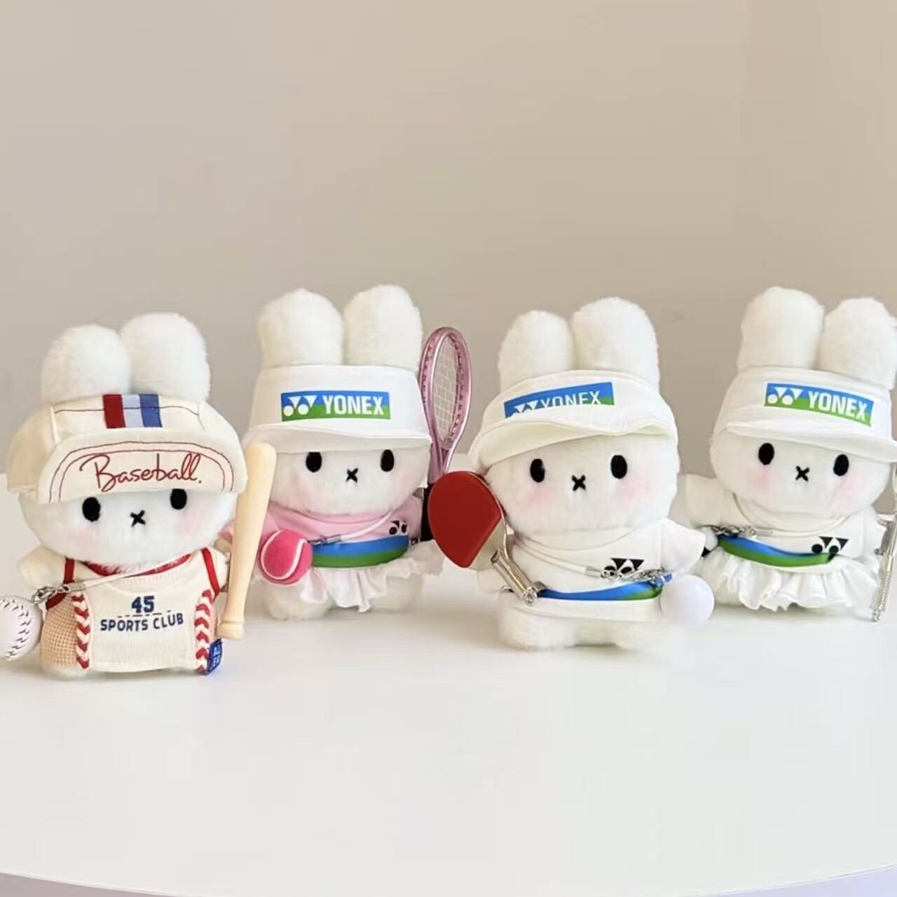 日本可爱运动毛绒羽毛球