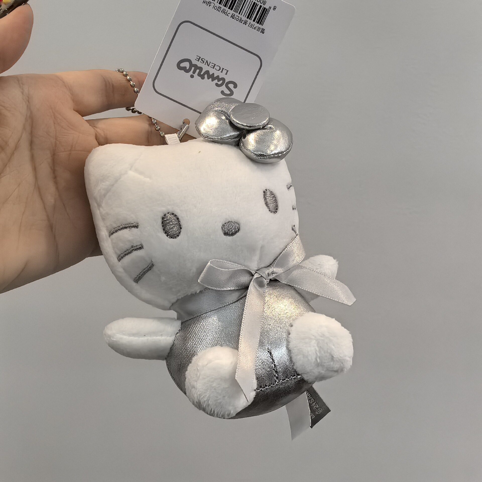 日本新款小众ins风银色凯蒂猫设计款包包挂饰可爱Kitty钥匙扣玩偶