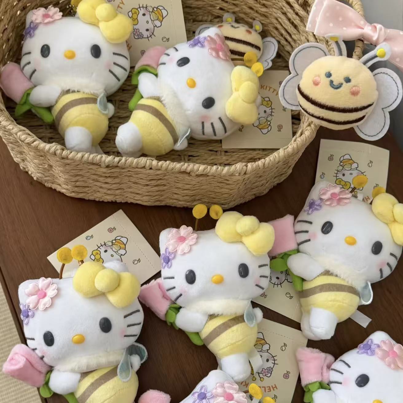 日本春日花田蜜蜂kitty包