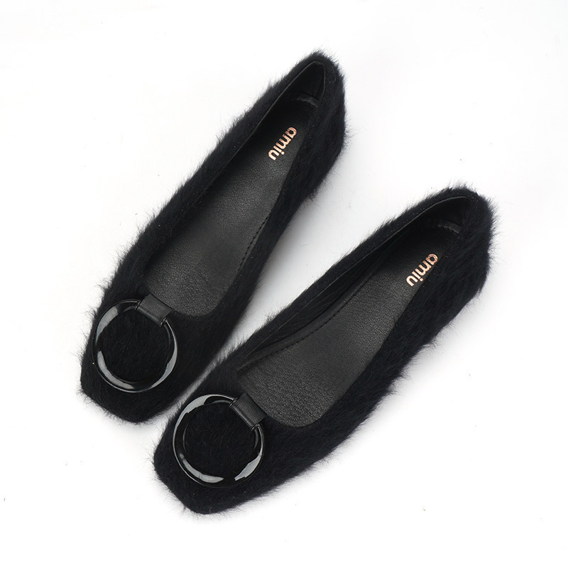 AMIU艾妙品牌平底毛毛鞋黑色方扣