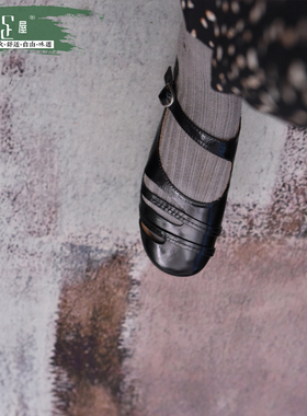 进口皱漆皮镂空平底玛丽珍鞋舒适浅口一字扣带休闲鞋女241017