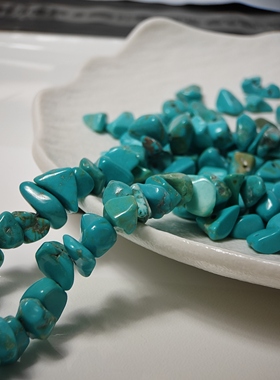 5*8mm天然绿松石有加色规则碎石散珠有孔diy项链手链饰品配件