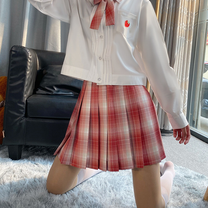 奈奈原创小草莓奶白色现货jk制服