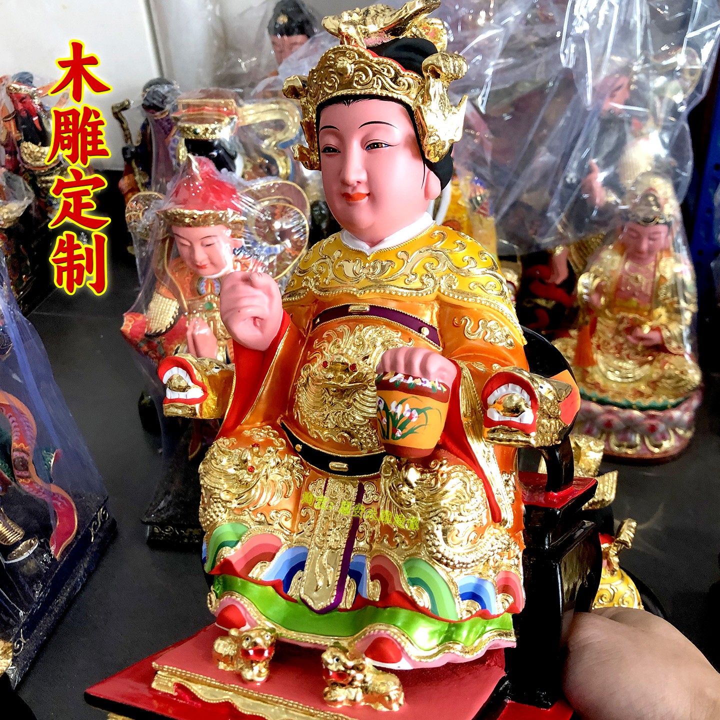 香樟木雕清姑驾鹤神像举伞撒花仙姑子家神姑子彩绘贴金家用供奉
