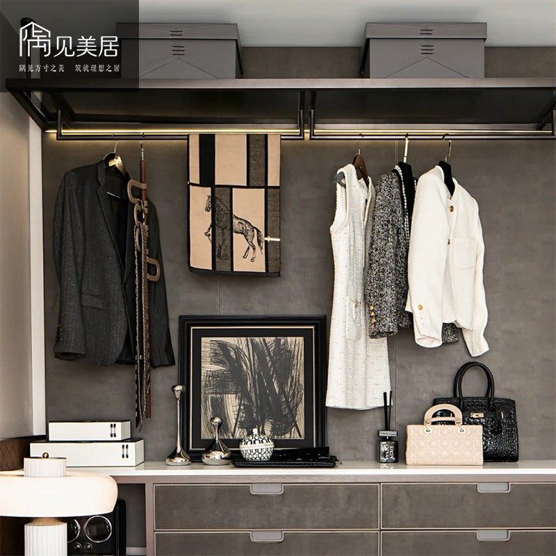 轻奢风主卧衣帽间软装饰品摆件男女衣柜饰品样板间西服裙子包包,家居饰品,家饰软装搭配套装,淘宝优惠券,粉丝福利购,淘宝优惠卷
