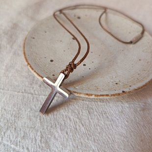 MD原创  欧美潮流钛钢十字架手工编织项链小众黑绳学生情侣挂件