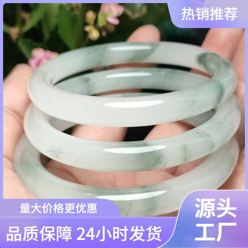 本命年冰润美人圆条丝玉雪翠手镯新疆天山翠扁条玉镯翡翠色飘镯子