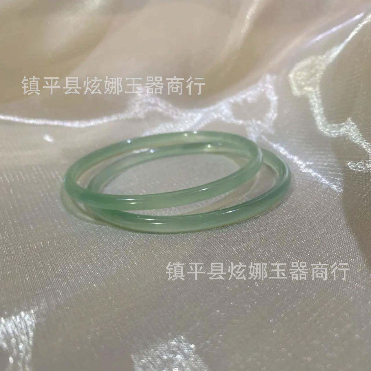 本命年只此青绿淡雅手镯女油青色冰种手镯文艺复古玉镯叮当镯中国