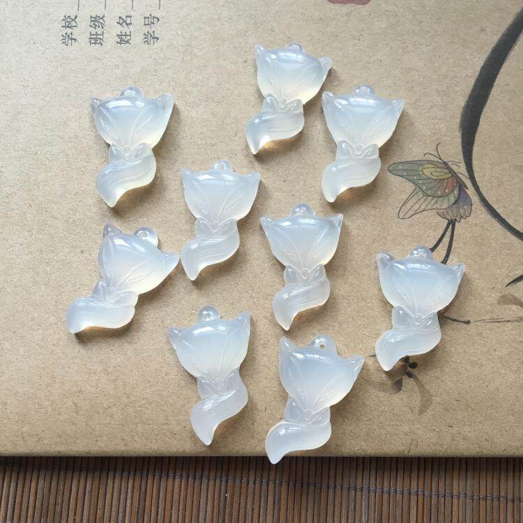 本命年冰种白玉髓狐狸吊坠玉石玛瑙挂坠锁骨坠饰品配件玉坠礼物