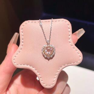 本命年S925纯银月桂之心项链女在逃公主淡粉色心形莫桑钻宝石月桂