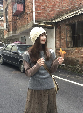 拼接花朵针织衫女秋冬季2024年新款复古灰色圆领套头内搭马甲坎肩