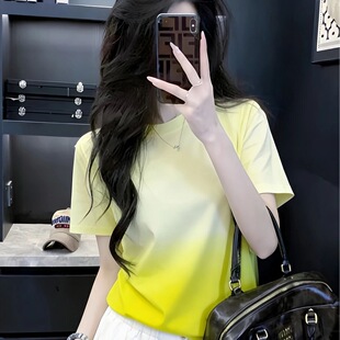 黄色渐变扎染女短袖夏季T恤2026新宽松小众韩版减龄设计上衣200斤