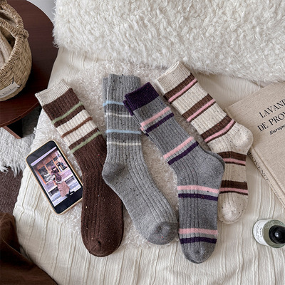 复古撞色条纹袜子女秋冬软糯保暖羊毛中筒袜日系百搭点子纱堆堆袜